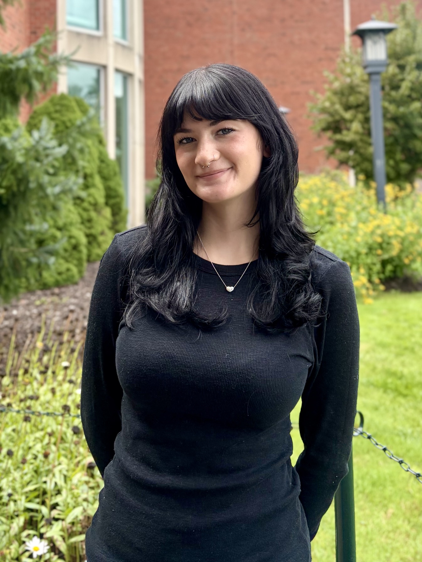 alia Vazquez headshot